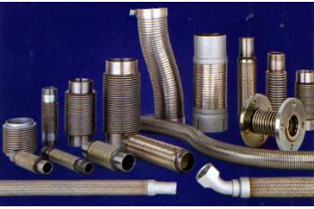 Flexible metal pipes