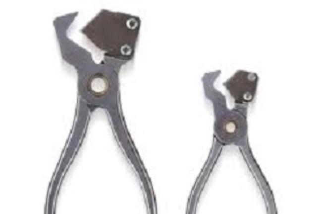 PIPE CUTTER PLIERS - 1