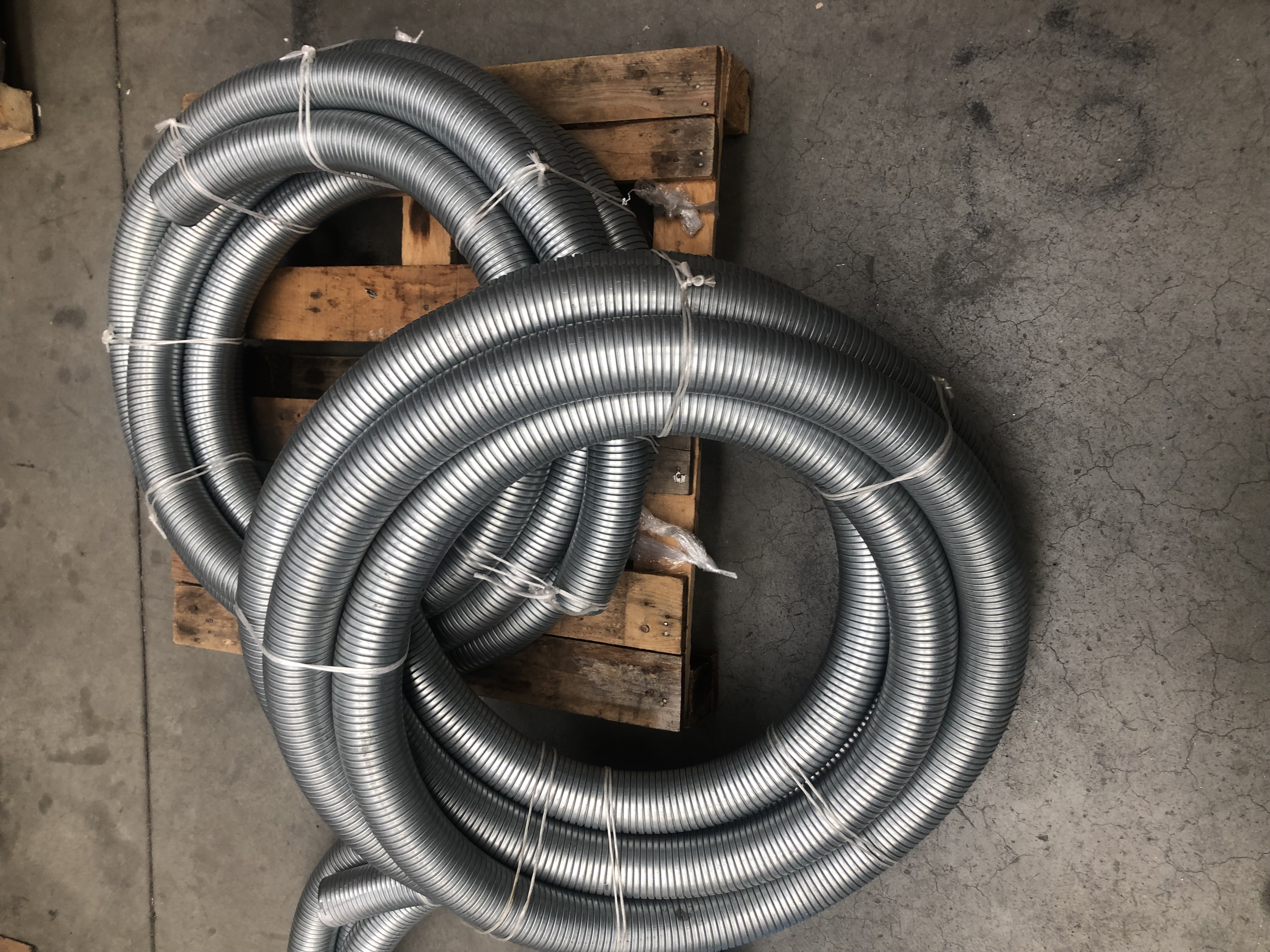 GALVANIZED METALFLEX PIPE - STAINLESS STEEL